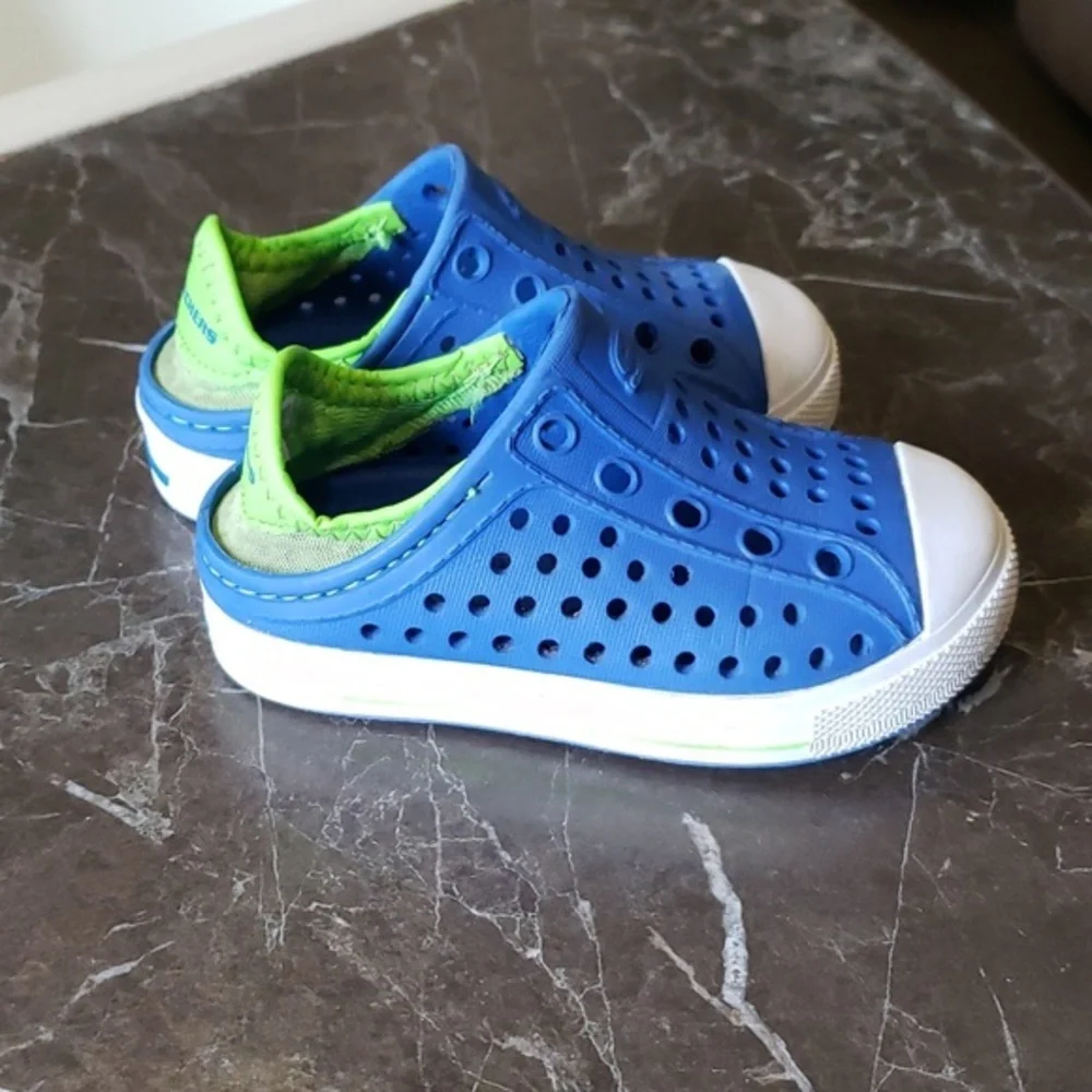 Skechers gently worn